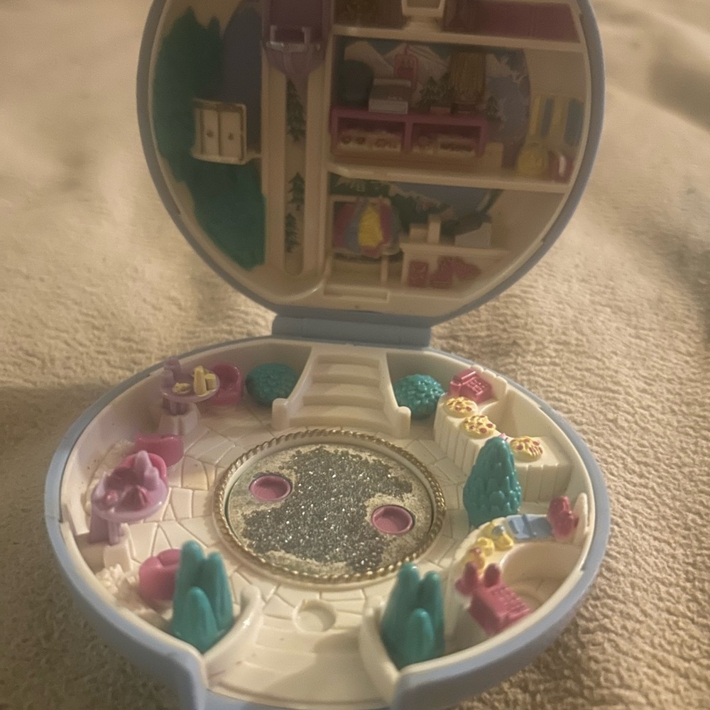 Glittery Blue and White Playset for Kids